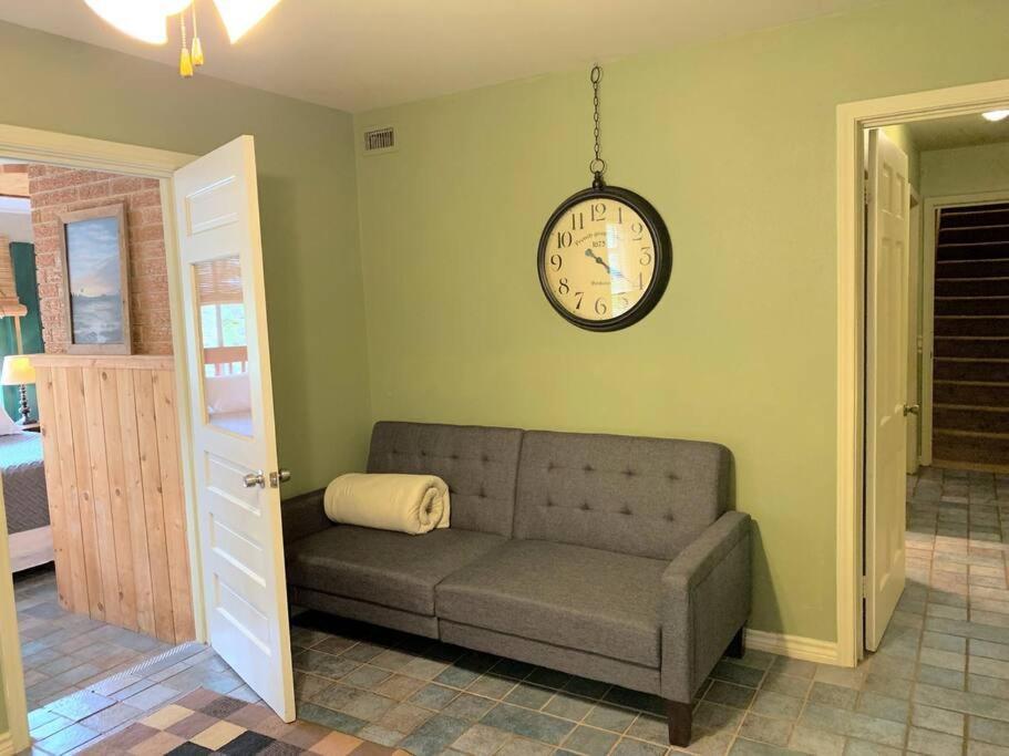 The River Haven - Sleeps 32 - On Guadalupe River Seguin Exterior photo